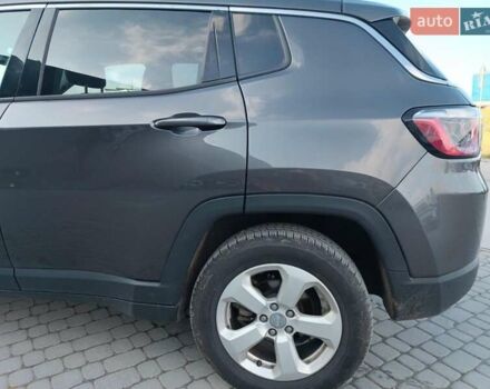Серый Джип Компас, объемом двигателя 2.4 л и пробегом 190 тыс. км за 14490 $, фото 4 на Automoto.ua