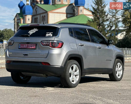 Сірий Джип Compass, об'ємом двигуна 2.4 л та пробігом 48 тис. км за 16777 $, фото 5 на Automoto.ua
