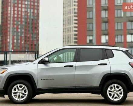 Серый Джип Компас, объемом двигателя 2.4 л и пробегом 191 тыс. км за 13400 $, фото 6 на Automoto.ua