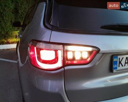 Джип Компас 2018 в Киеве на Automoto.ua Серый Джип Компас, объемом двигателя 2.4 л и пробегом 119 тыс. км за 15950 $, фото 83 на Automoto.ua