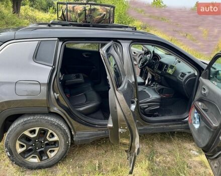 Сірий Джип Compass, об'ємом двигуна 2.36 л та пробігом 192 тис. км за 14000 $, фото 3 на Automoto.ua