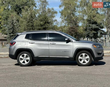 Сірий Джип Compass, об'ємом двигуна 2.4 л та пробігом 48 тис. км за 16777 $, фото 17 на Automoto.ua