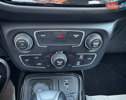 Сірий Джип Compass, об'ємом двигуна 2.36 л та пробігом 89 тис. км за 14900 $, фото 16 на Automoto.ua