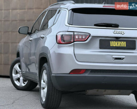 Серый Джип Компас, объемом двигателя 2.36 л и пробегом 105 тыс. км за 14950 $, фото 16 на Automoto.ua