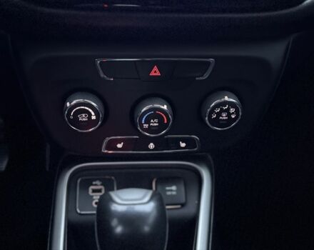 Серый Джип Компас, объемом двигателя 2.4 л и пробегом 105 тыс. км за 14950 $, фото 14 на Automoto.ua