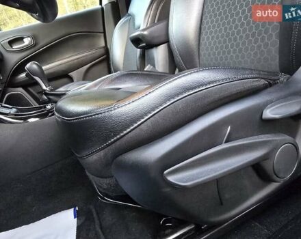 Сірий Джип Compass, об'ємом двигуна 2.36 л та пробігом 163 тис. км за 15000 $, фото 21 на Automoto.ua