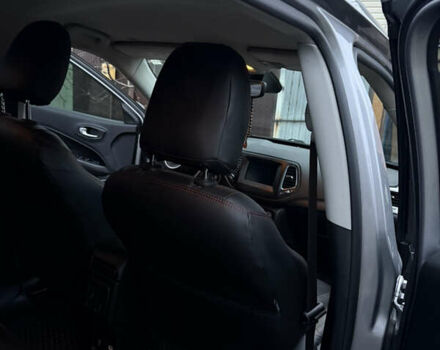 Сірий Джип Compass, об'ємом двигуна 2.36 л та пробігом 64 тис. км за 12500 $, фото 15 на Automoto.ua