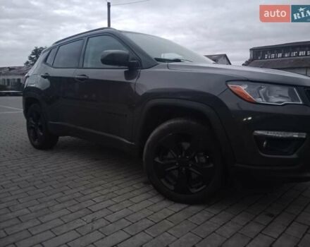 Джип Компас 2018 в Ромнах на Automoto.ua Серый Джип Компас, объемом двигателя 2.36 л и пробегом 134 тыс. км за 15800 $, фото 6 на Automoto.ua