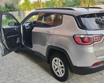 Серый Джип Компас, объемом двигателя 2.4 л и пробегом 173 тыс. км за 15800 $, фото 2 на Automoto.ua