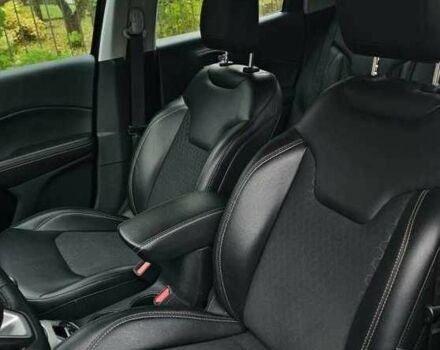 Серый Джип Компас, объемом двигателя 0 л и пробегом 114 тыс. км за 8100 $, фото 7 на Automoto.ua