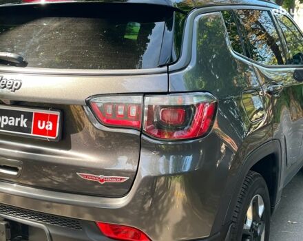 Джип Компас 2018 в Киеве на Automoto.ua Серый Джип Компас, объемом двигателя 2.4 л и пробегом 63 тыс. км за 17990 $, фото 10 на Automoto.ua