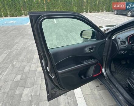 Джип Compass 2018 у Львові на Automoto.ua Сірий Джип Compass, об'ємом двигуна 2.36 л та пробігом 185 тис. км за 14000 $, фото 7 на Automoto.ua