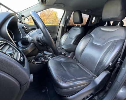 Джип Компас 2018 в Киеве на Automoto.ua Серый Джип Компас, объемом двигателя 2.4 л и пробегом 144 тыс. км за 15800 $, фото 21 на Automoto.ua