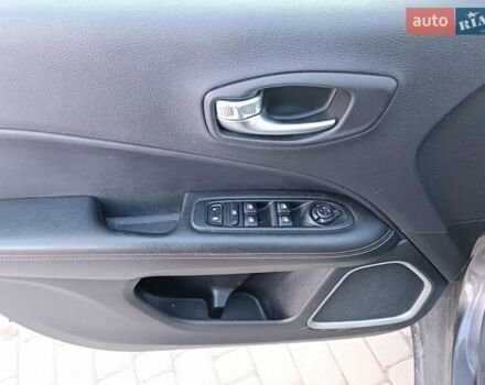 Серый Джип Компас, объемом двигателя 2.4 л и пробегом 190 тыс. км за 14490 $, фото 16 на Automoto.ua