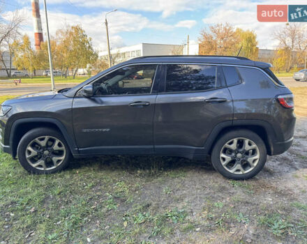 Джип Компас 2018 в Киеве на Automoto.ua Серый Джип Компас, объемом двигателя 2.4 л и пробегом 144 тыс. км за 15800 $, фото 5 на Automoto.ua