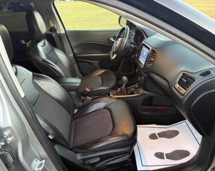 Серый Джип Компас, объемом двигателя 2.4 л и пробегом 38 тыс. км за 10000 $, фото 10 на Automoto.ua