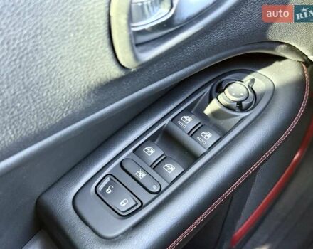 Джип Компас 2019 в Харькове на Automoto.ua Серый Джип Компас, объемом двигателя 2.36 л и пробегом 39 тыс. км за 17000 $, фото 22 на Automoto.ua