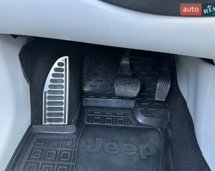 Сірий Джип Compass, об'ємом двигуна 2.36 л та пробігом 132 тис. км за 15800 $, фото 7 на Automoto.ua