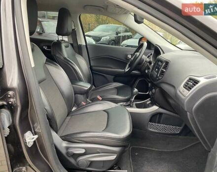 Джип Compass 2019 у Львові на Automoto.ua Сірий Джип Compass, об'ємом двигуна 2.36 л та пробігом 106 тис. км за 15300 $, фото 23 на Automoto.ua