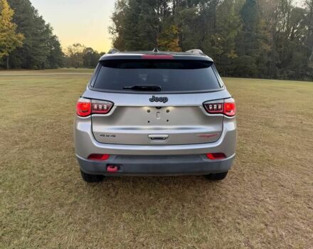 Серый Джип Компас, объемом двигателя 2.4 л и пробегом 38 тыс. км за 10000 $, фото 5 на Automoto.ua