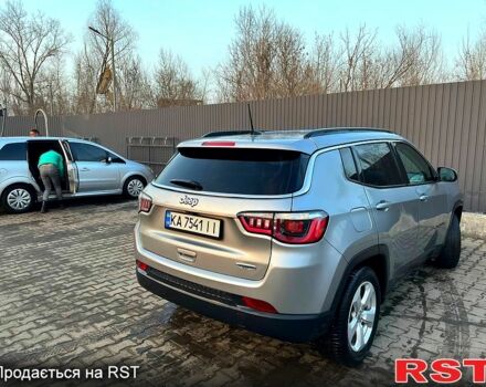 Серый Джип Компас, объемом двигателя 2.4 л и пробегом 46 тыс. км за 14000 $, фото 7 на Automoto.ua