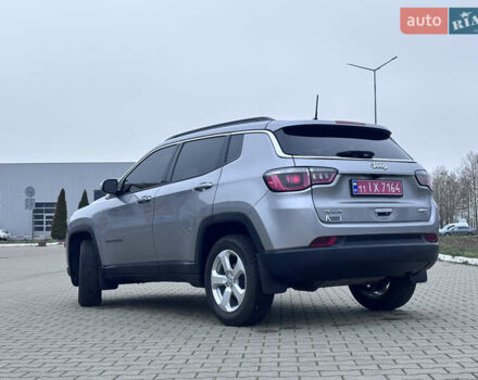 Серый Джип Компас, объемом двигателя 2.4 л и пробегом 40 тыс. км за 16800 $, фото 1 на Automoto.ua