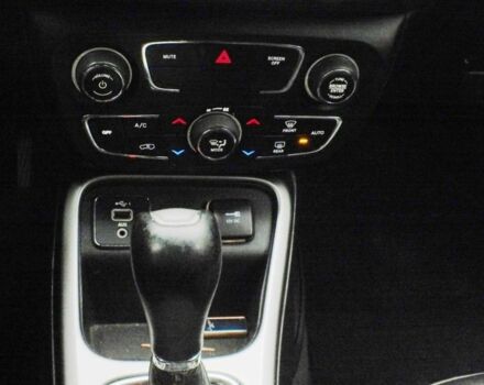 Сірий Джип Compass, об'ємом двигуна 2.4 л та пробігом 78 тис. км за 9800 $, фото 9 на Automoto.ua
