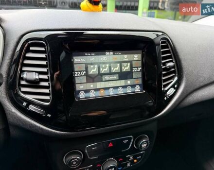 Сірий Джип Compass, об'ємом двигуна 2.36 л та пробігом 94 тис. км за 15990 $, фото 19 на Automoto.ua