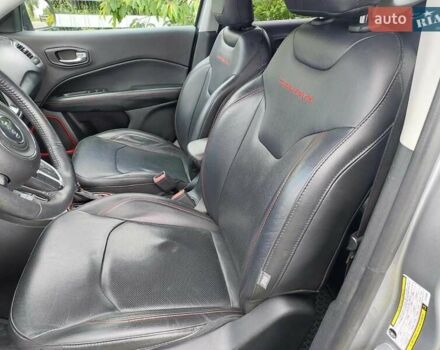 Джип Compass 2019 у Первомайськ на Automoto.ua Сірий Джип Compass, об'ємом двигуна 2.36 л та пробігом 195 тис. км за 17800 $, фото 10 на Automoto.ua