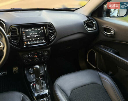 Сірий Джип Compass, об'ємом двигуна 2 л та пробігом 67 тис. км за 23000 $, фото 17 на Automoto.ua