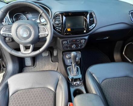 Сірий Джип Compass, об'ємом двигуна 0 л та пробігом 82 тис. км за 8000 $, фото 10 на Automoto.ua