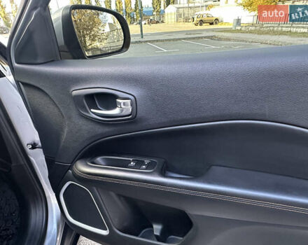 Сірий Джип Compass, об'ємом двигуна 2.36 л та пробігом 187 тис. км за 17700 $, фото 38 на Automoto.ua