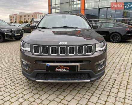 Джип Compass 2019 у Львові на Automoto.ua Сірий Джип Compass, об'ємом двигуна 2.36 л та пробігом 106 тис. км за 15300 $, фото 1 на Automoto.ua