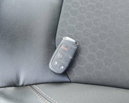 Джип Компас 2019 в Полтаве на Automoto.ua Серый Джип Компас, объемом двигателя 2.36 л и пробегом 175 тыс. км за 15200 $, фото 15 на Automoto.ua