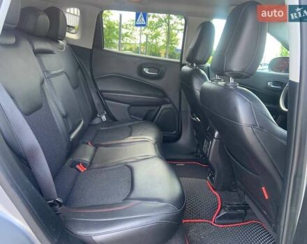 Джип Compass 2019 у Києві на Automoto.ua Сірий Джип Compass, об'ємом двигуна 2.36 л та пробігом 130 тис. км за 15990 $, фото 9 на Automoto.ua