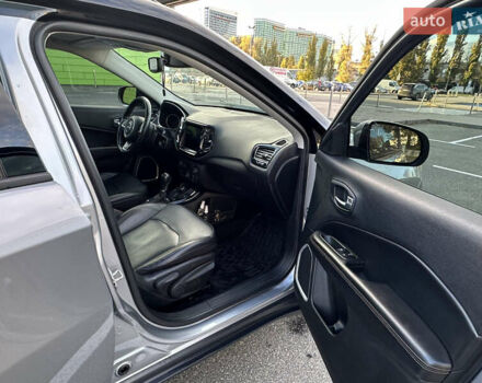 Сірий Джип Compass, об'ємом двигуна 2.36 л та пробігом 187 тис. км за 17700 $, фото 36 на Automoto.ua