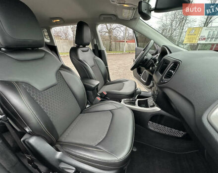 Серый Джип Компас, объемом двигателя 2.4 л и пробегом 31 тыс. км за 15599 $, фото 29 на Automoto.ua