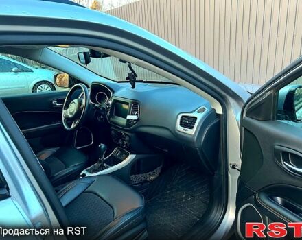 Серый Джип Компас, объемом двигателя 2.4 л и пробегом 46 тыс. км за 14000 $, фото 3 на Automoto.ua