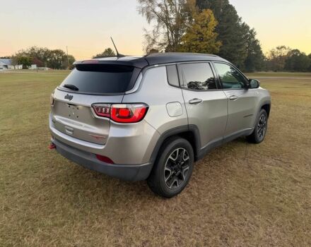 Серый Джип Компас, объемом двигателя 2.4 л и пробегом 38 тыс. км за 10000 $, фото 4 на Automoto.ua