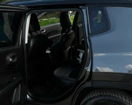 Серый Джип Компас, объемом двигателя 0 л и пробегом 98 тыс. км за 14000 $, фото 6 на Automoto.ua