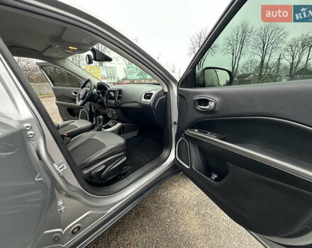 Серый Джип Компас, объемом двигателя 2.4 л и пробегом 31 тыс. км за 15599 $, фото 26 на Automoto.ua