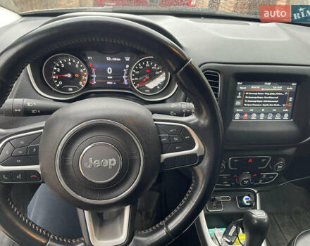 Серый Джип Компас, объемом двигателя 2.36 л и пробегом 48 тыс. км за 15500 $, фото 4 на Automoto.ua