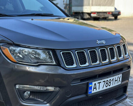 Сірий Джип Compass, об'ємом двигуна 2.36 л та пробігом 100 тис. км за 15700 $, фото 1 на Automoto.ua