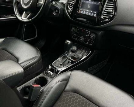 Джип Compass 2019 у Києві на Automoto.ua Сірий Джип Compass, об'ємом двигуна 2.4 л та пробігом 67 тис. км за 9800 $, фото 6 на Automoto.ua