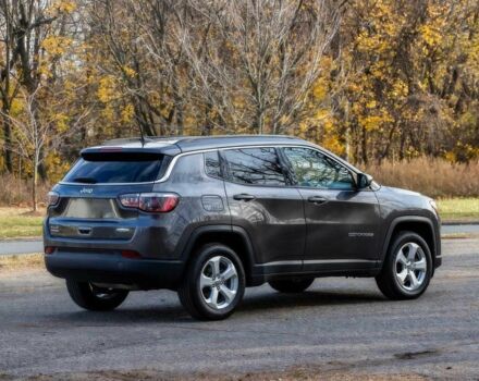 Сірий Джип Compass, об'ємом двигуна 2.4 л та пробігом 46 тис. км за 10400 $, фото 3 на Automoto.ua