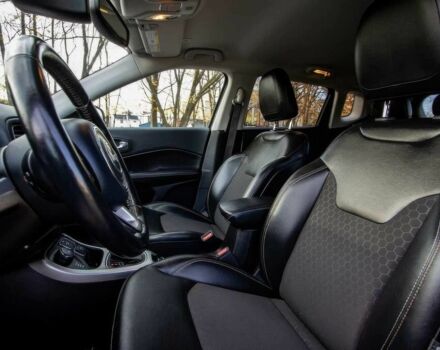 Сірий Джип Compass, об'ємом двигуна 2.4 л та пробігом 46 тис. км за 10400 $, фото 7 на Automoto.ua