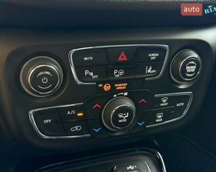 Сірий Джип Compass, об'ємом двигуна 2 л та пробігом 67 тис. км за 23000 $, фото 24 на Automoto.ua