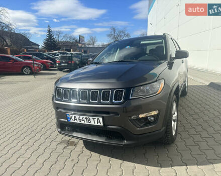 Серый Джип Компас, объемом двигателя 2.4 л и пробегом 66 тыс. км за 16200 $, фото 1 на Automoto.ua