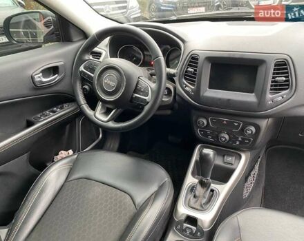 Джип Compass 2019 у Львові на Automoto.ua Сірий Джип Compass, об'ємом двигуна 2.36 л та пробігом 106 тис. км за 15300 $, фото 9 на Automoto.ua