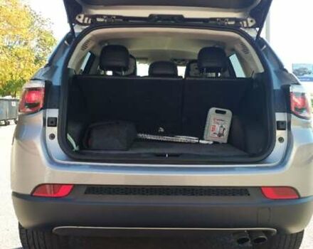 Джип Compass 2019 у Одесі на Automoto.ua Сірий Джип Compass, об'ємом двигуна 2.36 л та пробігом 148 тис. км за 17000 $, фото 3 на Automoto.ua